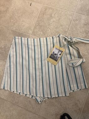 Trovata stripe Wrap Skort, size 6, NWT, this season